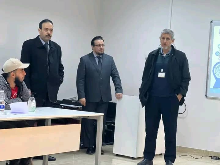 اختتام الدوره التدريبيه حول "الاتصال الفعال والتعامل مع الجمهور"